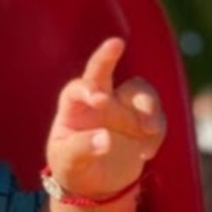 Meet your Posher, Ella